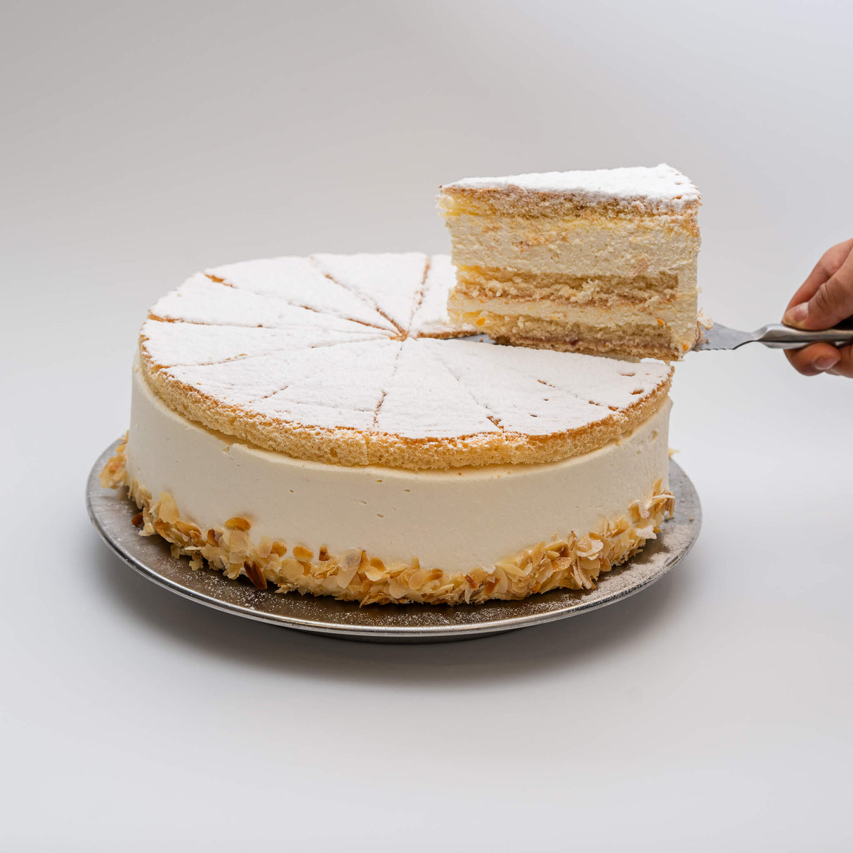 Cafe Reinhardt Kaese Sahne Torte 1
